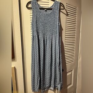 Sleeveless Blue & White Patterned Maxi Dress